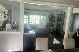 209 Old Post Dr, Hauppauge, NY 11788 - Photo 9