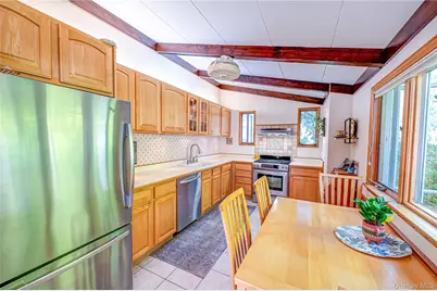 6 Rack Lane, East Setauket, NY 11733 - Photo 7