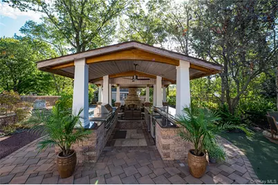 6 Rack Lane, East Setauket, NY 11733 - Photo 27