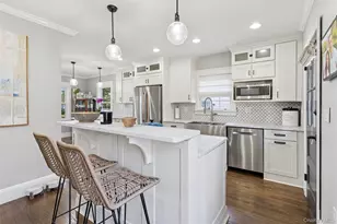 19 Margaret Blvd, Merrick, NY 11566 - Photo 9