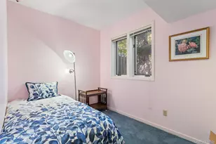 208 Boulder Ridge Rd, Scarsdale, NY 10583 - Photo 19