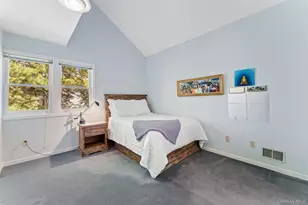 208 Boulder Ridge Rd, Scarsdale, NY 10583 - Photo 15