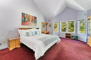 208 Boulder Ridge Rd, Scarsdale, NY 10583 - Photo 11