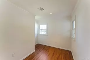 1460 Tyler Ave, East Meadow, NY 11554 - Photo 11