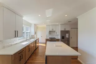 1460 Tyler Ave, East Meadow, NY 11554 - Photo 7