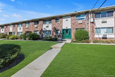 2423 Union Boulevard #8B, Islip, NY 11751 - Photo 11