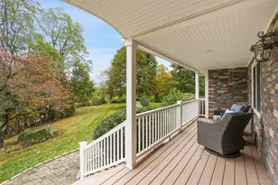 4 Wayacross Rd, Mahopac, NY 10541 - Photo 3