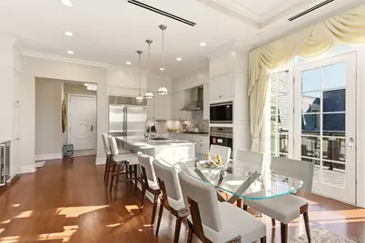 6000 Royal Court #6303, North Hills, NY 11040 - Photo 7