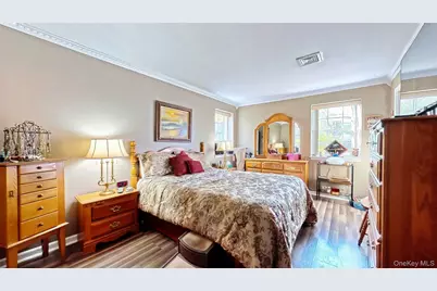 1020 Washington Green, New Windsor, NY 12553 - Photo 21