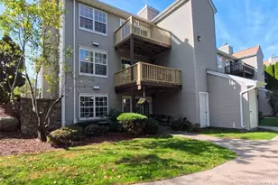 1020 Washington Green, New Windsor, NY 12553 - Photo 3