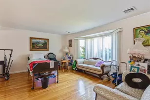 23 Glen Rd, Jericho, NY 11590 - Photo 9