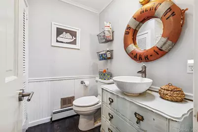 212 Lumber Ln, Bridgehampton, NY 11932 - Photo 15