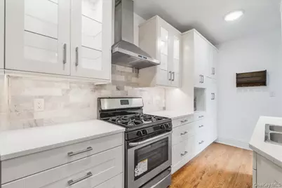 30 Windsor Terrace #4J, White Plains, NY 10601 - Photo 1