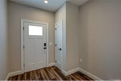 1 Conklin Street #106, Farmingdale, NY 11735 - Photo 3