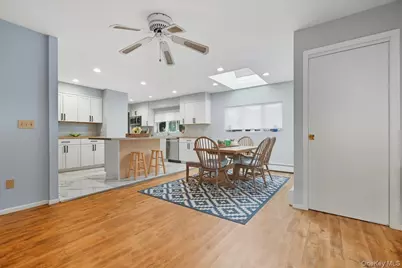 16 Ridge Drive E, Roslyn, NY 11576 - Photo 13