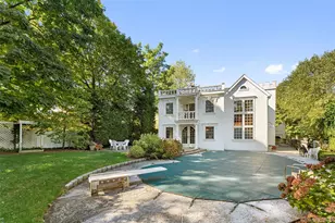 12 Hewitt Ave, Bronxville, NY 10708 - Photo 37