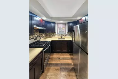 1815 Mahan Avenue, Bronx, NY 10461 - Photo 17