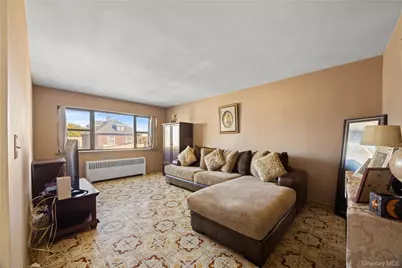 1815 Mahan Avenue, Bronx, NY 10461 - Photo 9