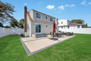 131 Lee Ave, Hicksville, NY 11801 - Photo 33