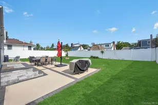 131 Lee Ave, Hicksville, NY 11801 - Photo 35