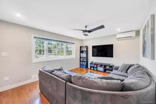 131 Lee Ave, Hicksville, NY 11801 - Photo 7