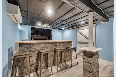 131 Lee Avenue, Hicksville, NY 11801 - Photo 27