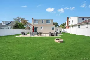 131 Lee Ave, Hicksville, NY 11801 - Photo 29