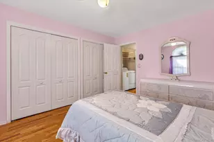 20 Primrose Ln, North Babylon, NY 11703 - Photo 11