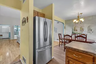 20 Primrose Ln, North Babylon, NY 11703 - Photo 9