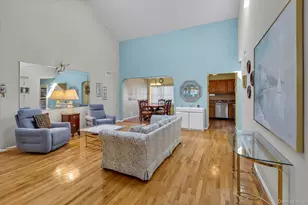 20 Primrose Ln, North Babylon, NY 11703 - Photo 5