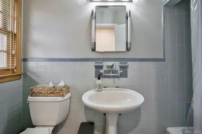 35 Red Oak Place, Massapequa, NY 11758 - Photo 7