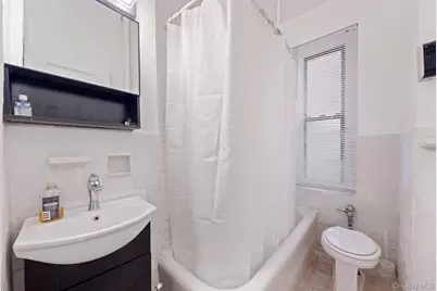 1976 Lafontaine Avenue #1D, Bronx, NY 10457 - Photo 11