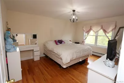 79 E Hall Avenue, New City, NY 10956 - Photo 27