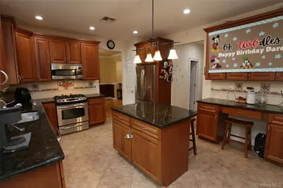 79 E Hall Avenue, New City, NY 10956 - Photo 19