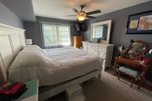 107 Mariners Way, Copiague, NY 11726 - Photo 19