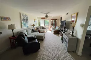 107 Mariners Way, Copiague, NY 11726 - Photo 17