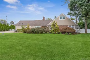 262 Channon Rd, Hewlett, NY 11557 - Photo 3