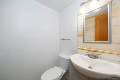 8 Sunny Brook Circle, Highland, NY 12528 - Photo 9