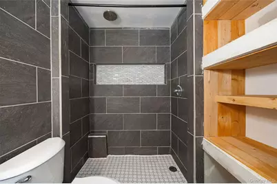 8 Sunny Brook Circle, Highland, NY 12528 - Photo 17