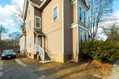 18 S Clinton Street, Poughkeepsie, NY 12601 - Photo 3