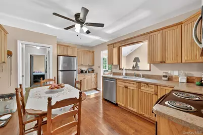 14 Halsey Place, Valhalla, NY 10595 - Photo 15