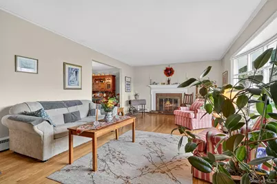 14 Halsey Place, Valhalla, NY 10595 - Photo 9