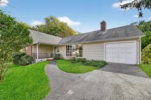 14 Halsey Pl, Valhalla, NY 10595 - Photo 7