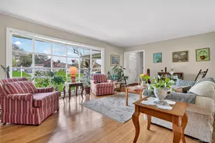 14 Halsey Pl, Valhalla, NY 10595 - Photo 11