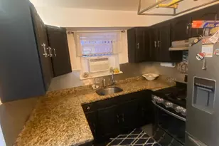 2923 N Mickle Ave, Bronx, NY 10469 - Photo 5