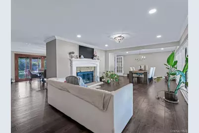 28 S Pinelake Drive, Patchogue, NY 11772 - Photo 3