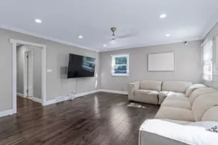 28 S Pine Lake Dr, Patchogue, NY 11772 - Photo 15