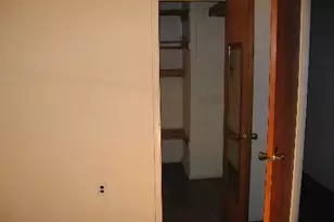 540 Oak St, Copiague, NY 11726 - Photo 11