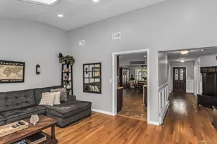 159 Soundview Dr, Port Washington, NY 11050 - Photo 5