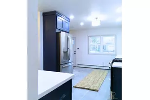 37 Lake Grove Blvd, Brookhaven, NY 11720 - Photo 9